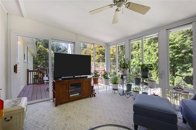 8 Eastward Drive, Lincoln, RI 02865