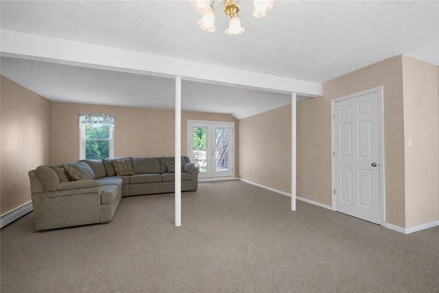 8 Eastward Drive, Lincoln, RI 02865