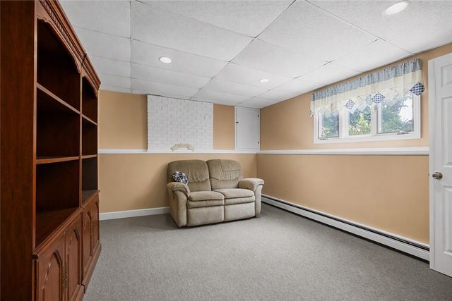 8 Eastward Drive, Lincoln, RI 02865