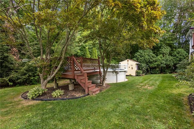 8 Eastward Drive, Lincoln, RI 02865
