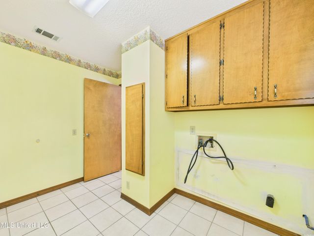 1504 Sioux Bayou Drive, Gautier, MS 39553