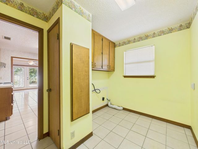 1504 Sioux Bayou Drive, Gautier, MS 39553