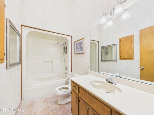1504 Sioux Bayou Drive, Gautier, MS 39553