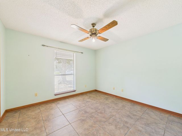 1504 Sioux Bayou Drive, Gautier, MS 39553