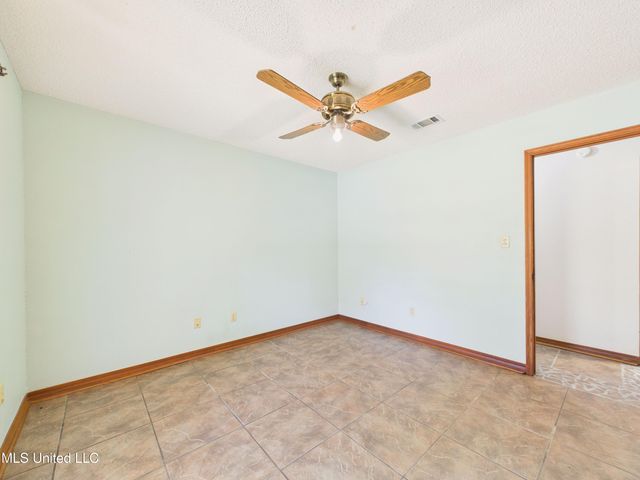 1504 Sioux Bayou Drive, Gautier, MS 39553