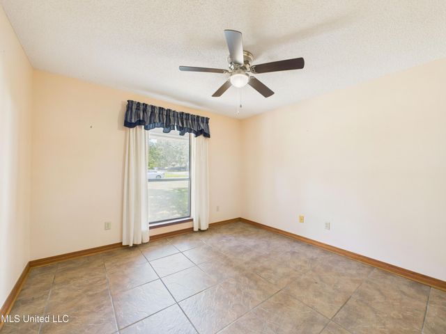 1504 Sioux Bayou Drive, Gautier, MS 39553