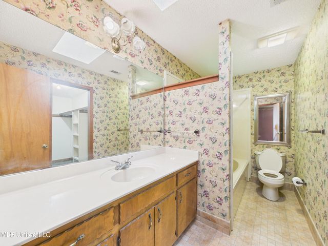1504 Sioux Bayou Drive, Gautier, MS 39553
