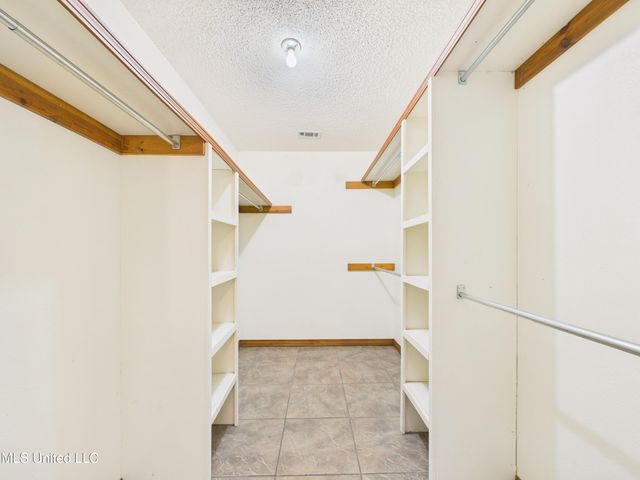 1504 Sioux Bayou Drive, Gautier, MS 39553