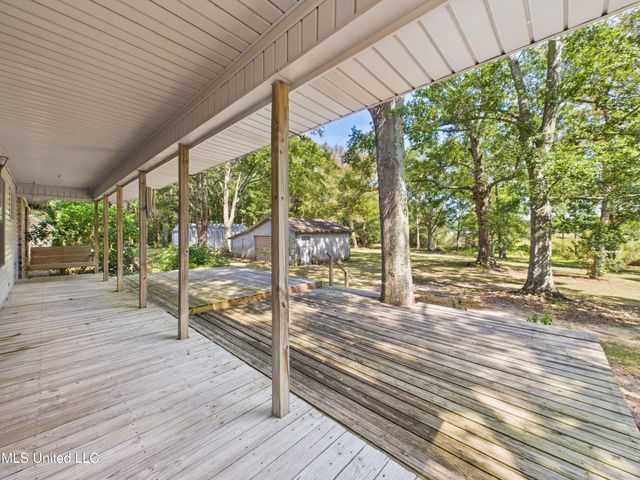 1504 Sioux Bayou Drive, Gautier, MS 39553