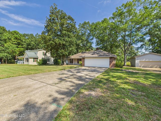 1504 Sioux Bayou Drive, Gautier, MS 39553