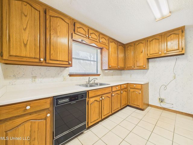 1504 Sioux Bayou Drive, Gautier, MS 39553