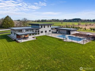360 Smokey Valley Road, Winlock, WA 98591