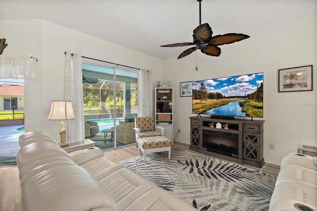 1 SLIPPER FLOWER PATH E, Palm Coast, FL 32164