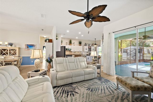 1 SLIPPER FLOWER PATH E, Palm Coast, FL 32164