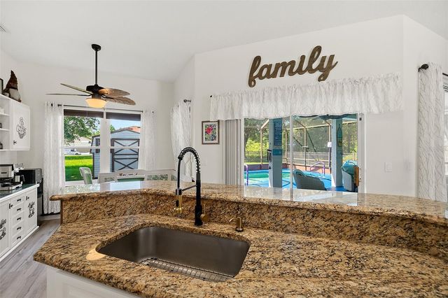 1 SLIPPER FLOWER PATH E, Palm Coast, FL 32164