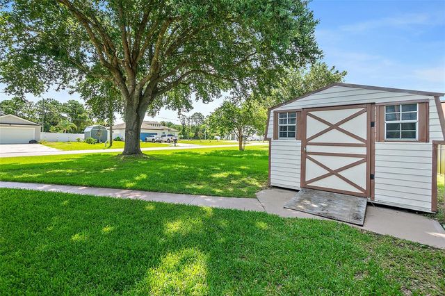 1 SLIPPER FLOWER PATH E, Palm Coast, FL 32164