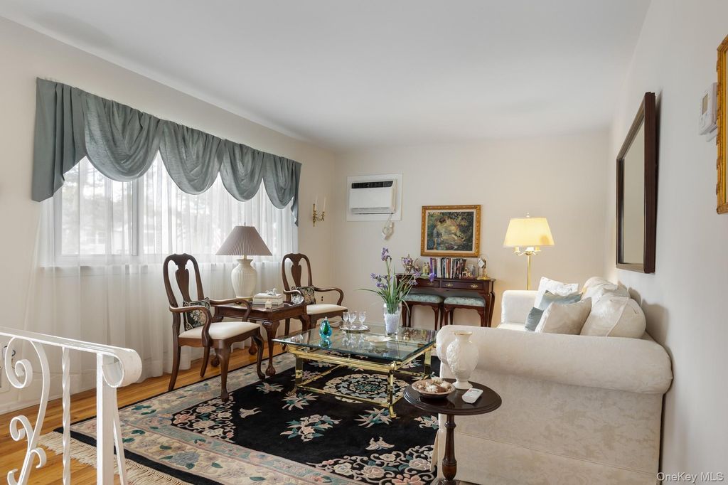 8 Ripley Drive, Northport, NY 11768 — photo 3