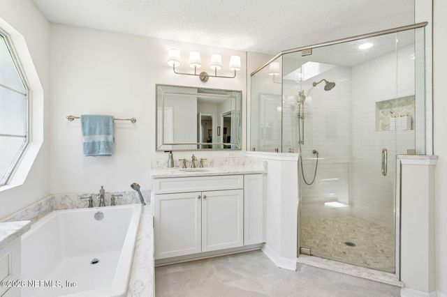 11849 CLEARWATER OAKS Drive W, Jacksonville, FL 32223