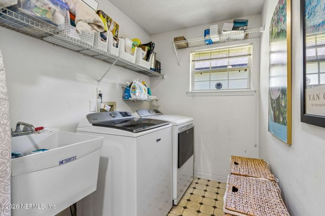 11849 CLEARWATER OAKS Drive W, Jacksonville, FL 32223