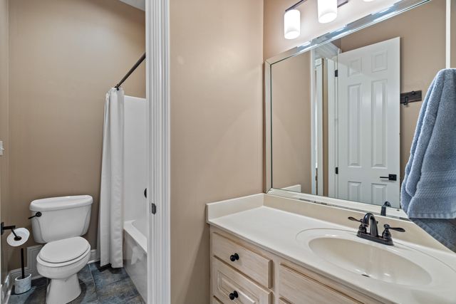 6 Spice Bush, Hattiesburg, MS 39402