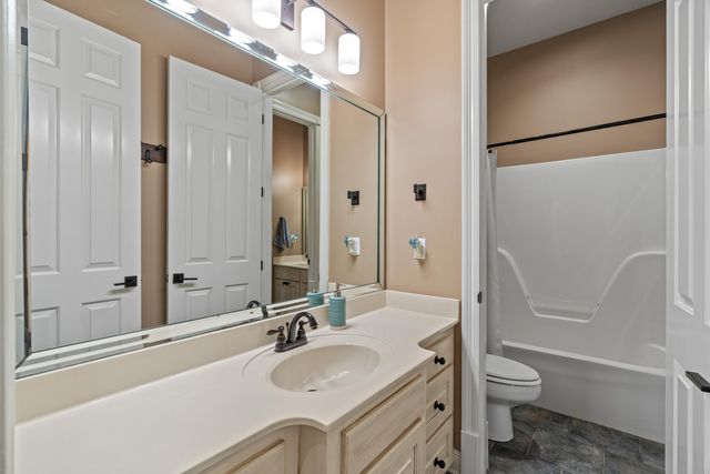 6 Spice Bush, Hattiesburg, MS 39402