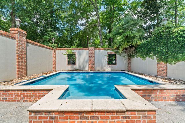 6 Spice Bush, Hattiesburg, MS 39402