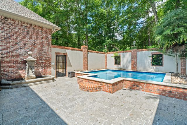 6 Spice Bush, Hattiesburg, MS 39402