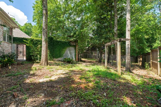 6 Spice Bush, Hattiesburg, MS 39402