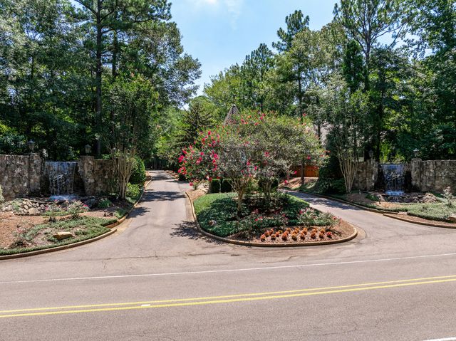 6 Spice Bush, Hattiesburg, MS 39402