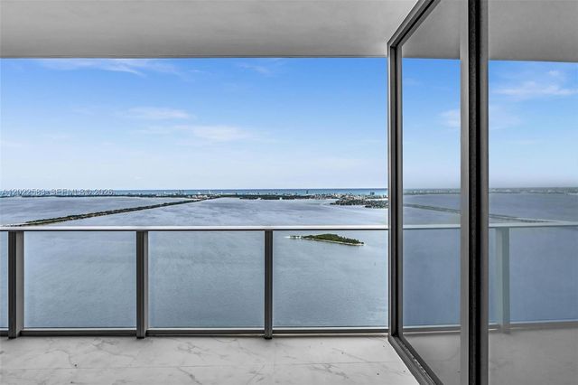 700 NE 24th st 5404, Miami, FL 33137