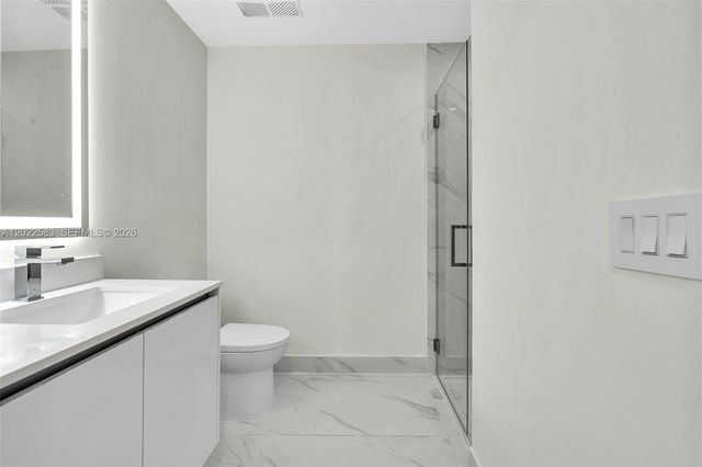 700 NE 24th st 5404, Miami, FL 33137