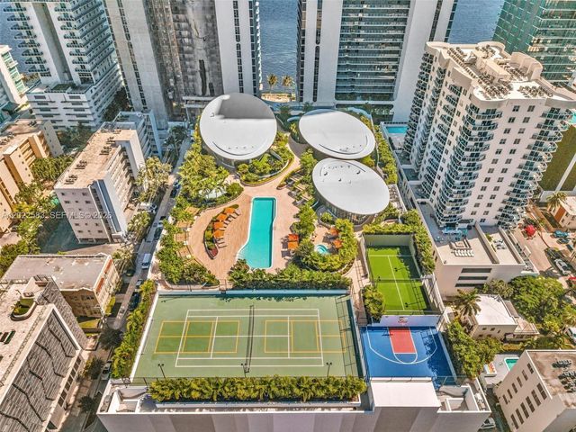 700 NE 24th st 5404, Miami, FL 33137