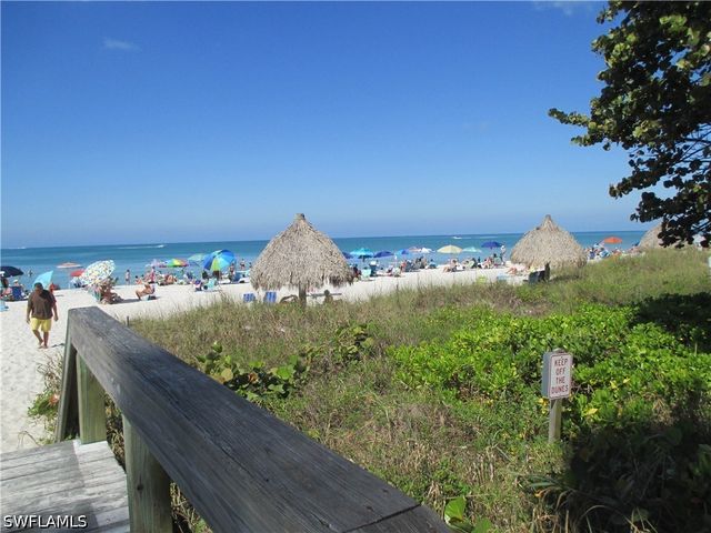 1337 Corso Palermo CT 1, Naples, FL 34105