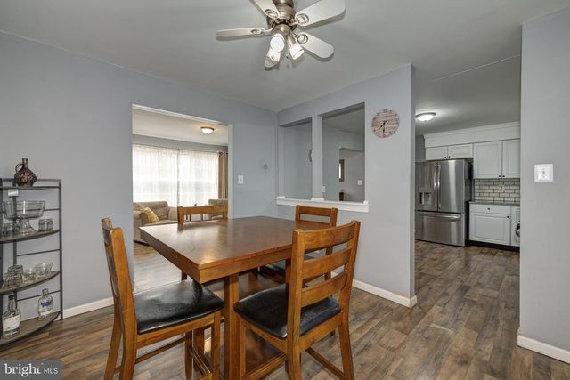 2 JUNIPER AVE, Somerdale, NJ 08083