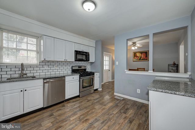 2 JUNIPER AVE, Somerdale, NJ 08083