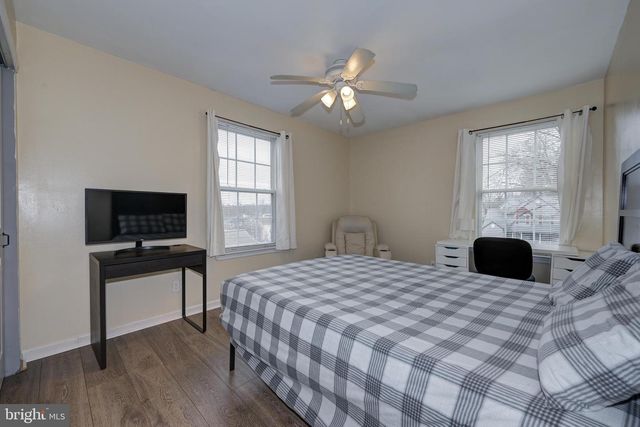 2 JUNIPER AVE, Somerdale, NJ 08083