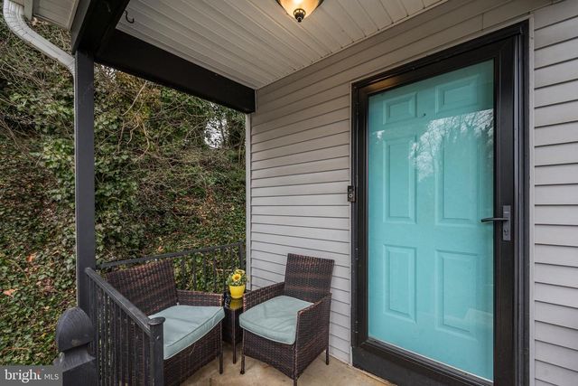 2 JUNIPER AVE, Somerdale, NJ 08083