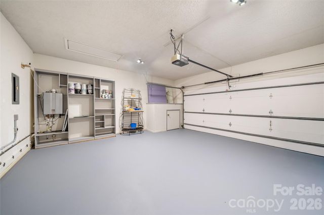 106 Deerlake Drive, Asheville, NC 28803