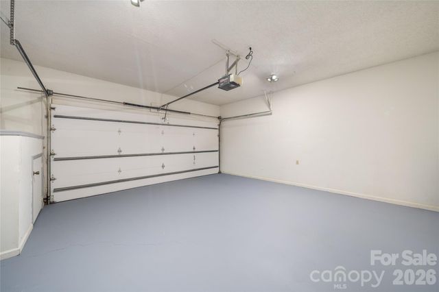 106 Deerlake Drive, Asheville, NC 28803