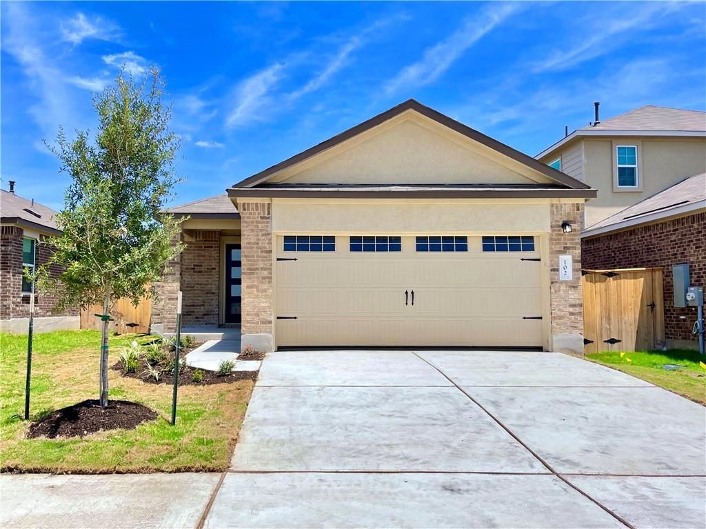 102 Milliner LOOP, Hutto, TX 78634