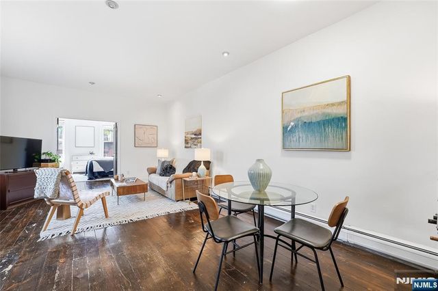 913-915 Willow Avenue 4A, Hoboken, NJ 07030