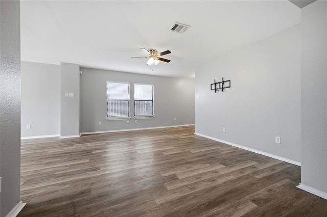 2206 Bluebonnet DR, Round Rock, TX 78664