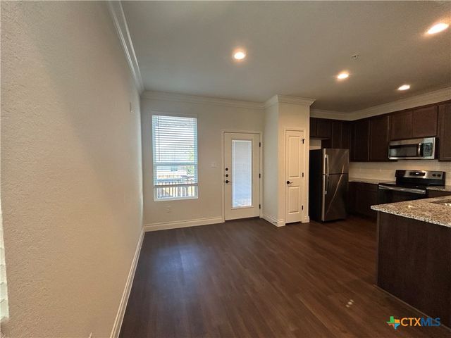 320 Untermaier Street, New Braunfels, TX 78130