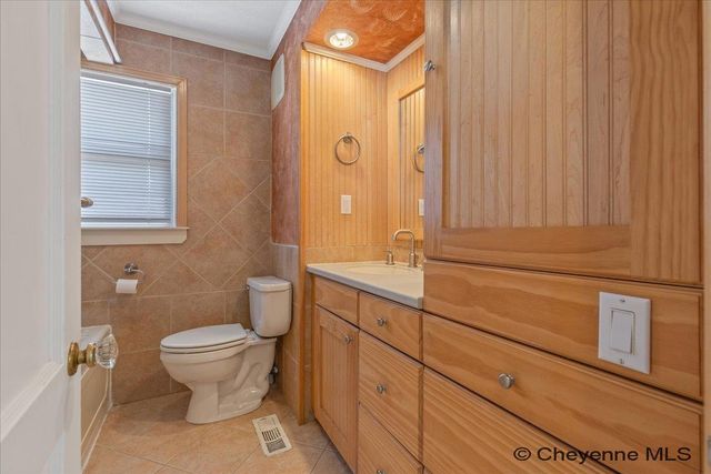 3601 ALEXANDER AVE, Cheyenne, WY 82009