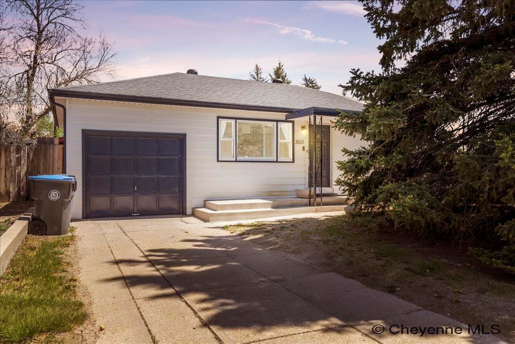 3601 ALEXANDER AVE, Cheyenne, WY 82009