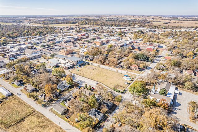 428 N Denton Street, Gainesville, TX 76240