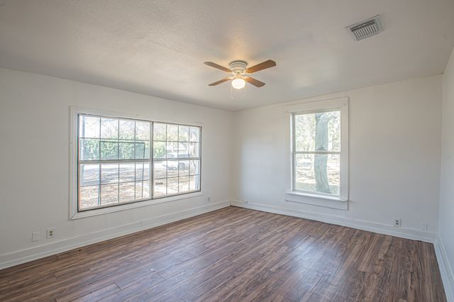 428 N Denton Street, Gainesville, TX 76240