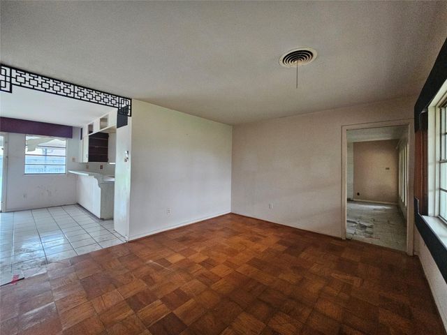 5327 Knotty Oaks Trail, Houston, TX 77045