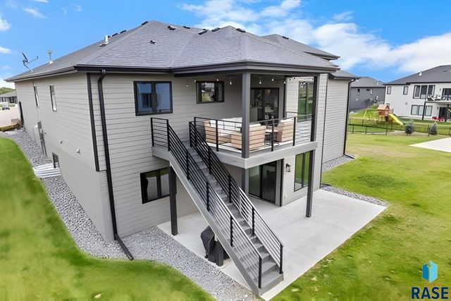6701 E Spitfire Cir Circle, Sioux Falls, SD 57110