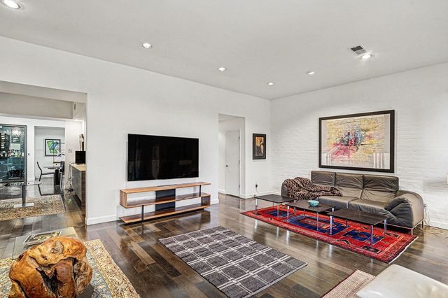 4020 Buena Vista Street, Dallas, TX 75204